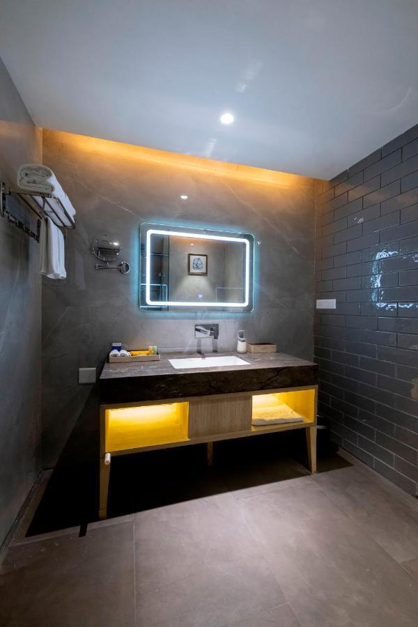 Sarovar Portico Morbi Zewnętrze zdjęcie