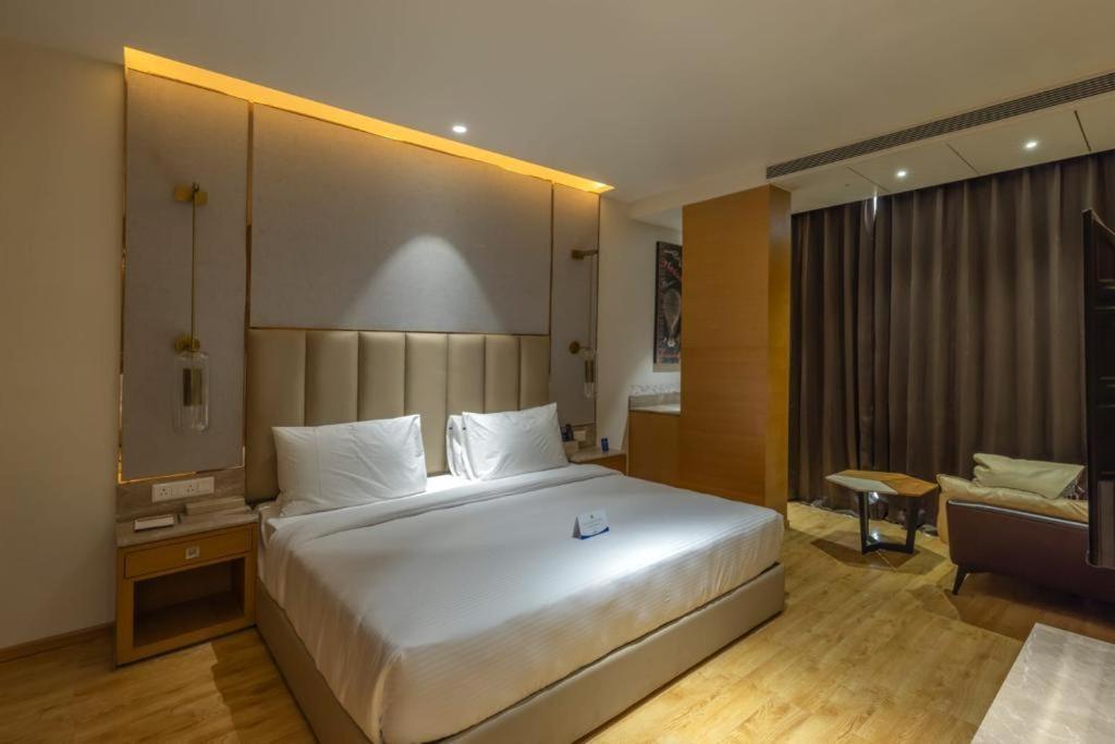 Sarovar Portico Morbi Zewnętrze zdjęcie